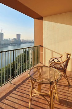 Cairo Marriott Hotel & Omar Khayyam Casino