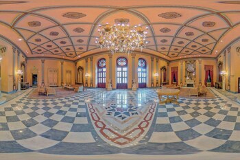 Cairo Marriott Hotel & Omar Khayyam Casino