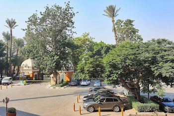 Cairo Marriott Hotel & Omar Khayyam Casino