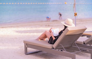 Beach Rotana