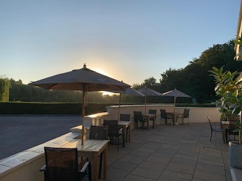 Shillingford Bridge Hotel