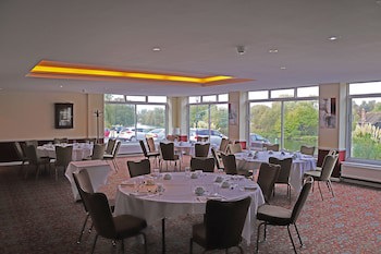 Shillingford Bridge Hotel