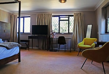 Shillingford Bridge Hotel