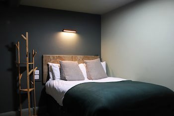 Shillingford Bridge Hotel