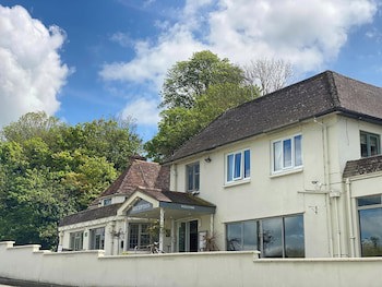 Shillingford Bridge Hotel