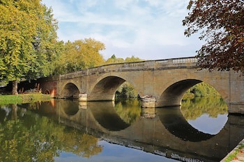 Shillingford Bridge Hotel