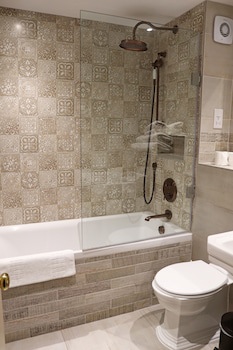 Shillingford Bridge Hotel
