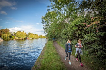 Shillingford Bridge Hotel