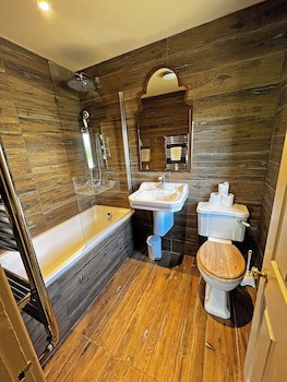 Shillingford Bridge Hotel