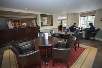 Shillingford Bridge Hotel