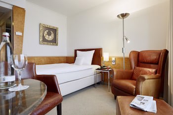 Lindner Hotel Dusseldorf Airport, part of JdV by Hyatt galeri fotoğrafı