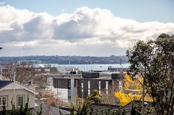 Auckland Rose Park Hotel