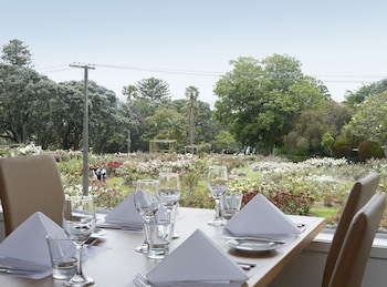 Auckland Rose Park Hotel