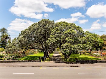 Auckland Rose Park Hotel