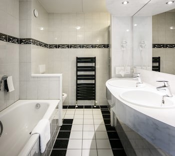 Fletcher Hotel-Restaurant De Broeierd