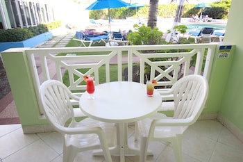 Dover Beach Hotel