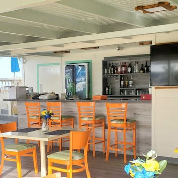 Dover Beach Hotel