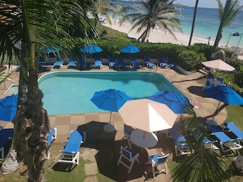 Dover Beach Hotel
