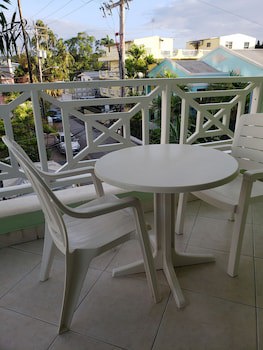 Dover Beach Hotel
