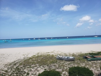 Dover Beach Hotel