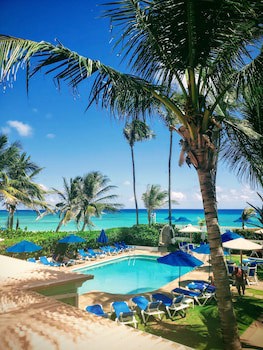 Dover Beach Hotel