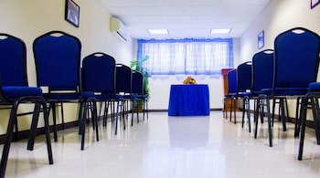 Dover Beach Hotel
