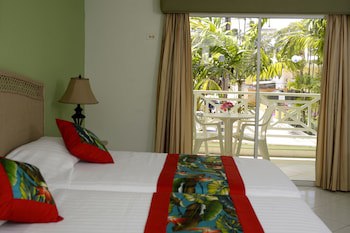 Dover Beach Hotel