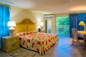 Golden Sands Hotel