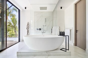 Lux* Grand Baie