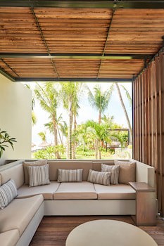 Lux* Grand Baie