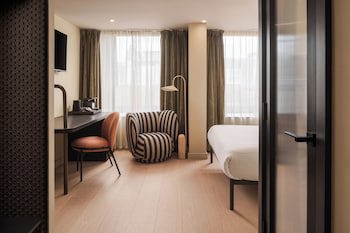 Central Park Hotel