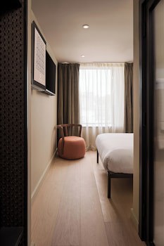 Central Park Hotel