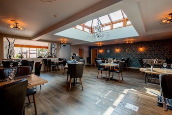 Crooklands Hotel