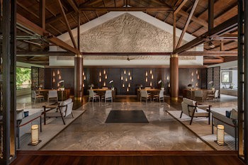 The Laguna, A Luxury Collection Resort & Spa