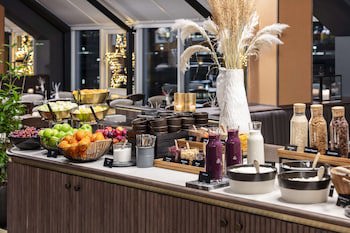 Radisson Blu Royal Garden Hotel