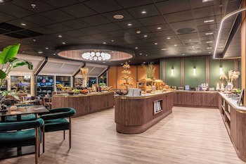 Radisson Blu Royal Garden Hotel