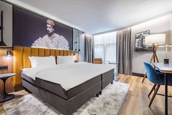 Radisson Blu Royal Garden Hotel