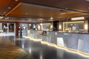Radisson Blu Royal Garden Hotel