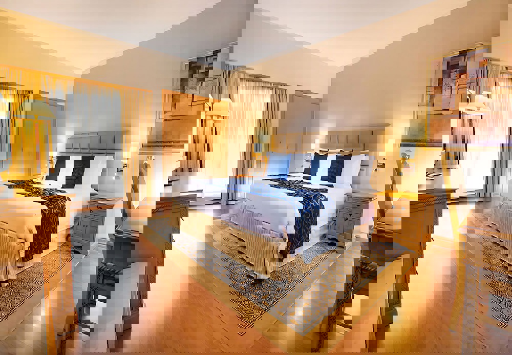 Millennium Plaza Downtown Hotel