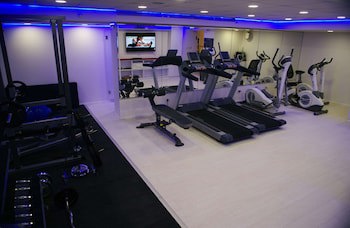 Best Western Regency Suites