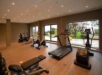 Everness Hotel & Resort