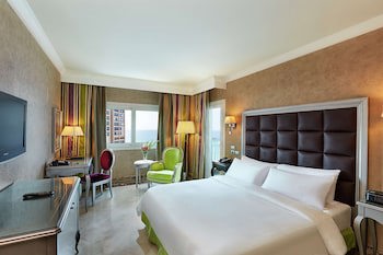 Hilton Alexandria Corniche