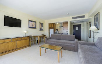 Aparthotel Pyr Fuengirola