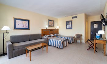 Aparthotel Pyr Fuengirola