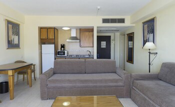 Aparthotel Pyr Fuengirola