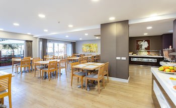 Aparthotel Pyr Fuengirola