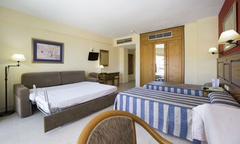 Aparthotel Pyr Fuengirola
