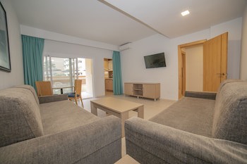 Aparthotel Pyr Fuengirola