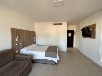 Aparthotel Pyr Fuengirola