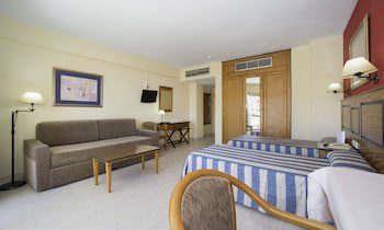 Aparthotel Pyr Fuengirola